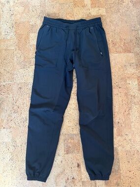 Men’s lululemon pants size medium